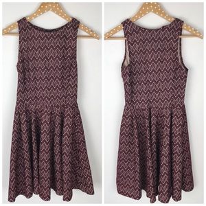 Elegant Patterned Sleeveless Dress